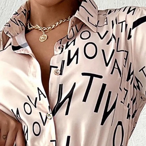 New, Women’s Elegant Apricot Colored Lavishly Paris Maxi Dress. - Picture 10 of 12